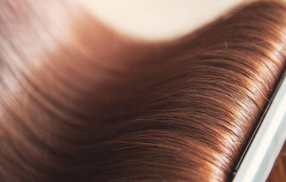 cryotherapie-cheveux-chez-soi-grace-au-lisseur-a-froid